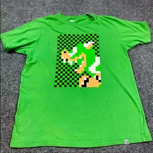 Uniqlo Pixel King Koopa Graphic T-Shirt
